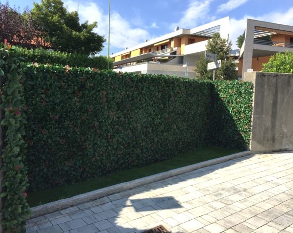 Siepe Artificiale PHOTINIA cm 100×100 in mattonelle - immagine 2